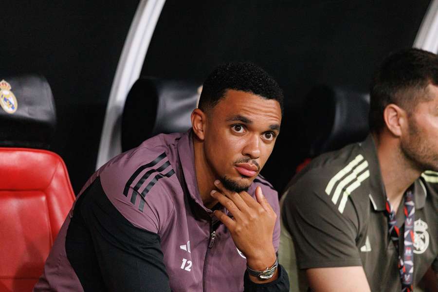 Alexander-Arnold NOT told by Arbeloa to leave Real Madrid in the summer Alexander-Arnold NOT told by Arbeloa to leave Real Madrid in the summer