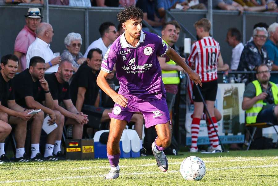 Mehmet Yüksel tekende bij een 3-0-achterstand voor de enige Rotterdamse treffer