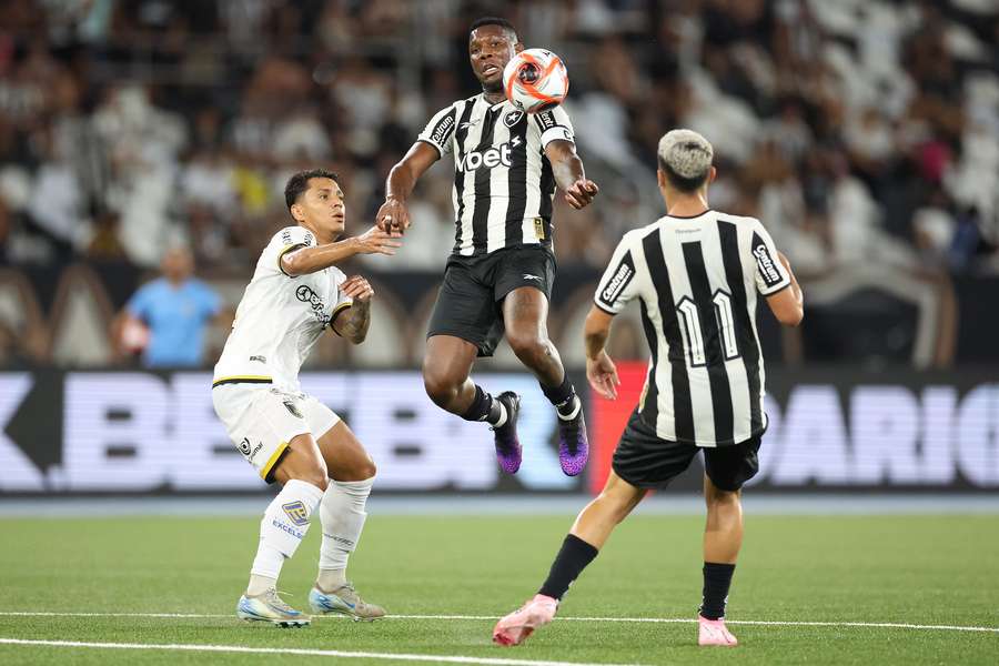 Patrick de Paula perdeu pênalti no segundo tempo