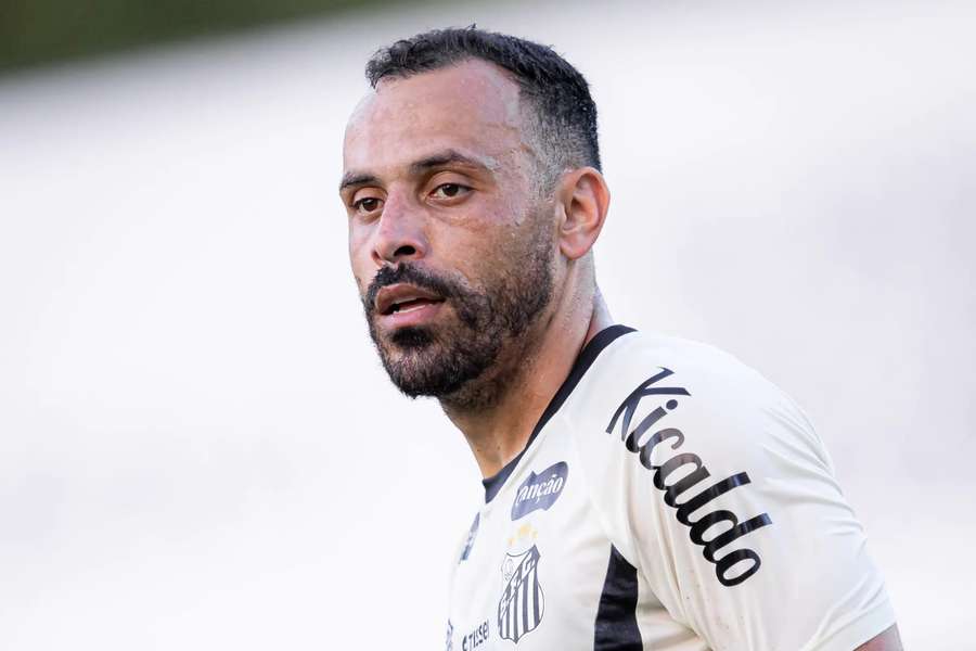 Moisés desfalca novamente o Santos Moisés desfalca novamente o Santos