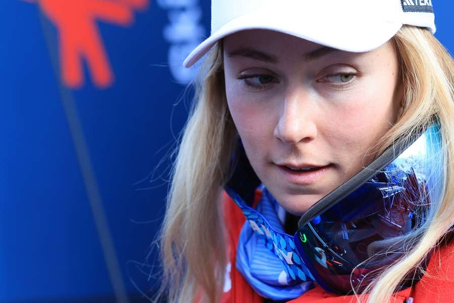 Mikaela Shiffrin hat sich wieder auf die Piste gewagt.
