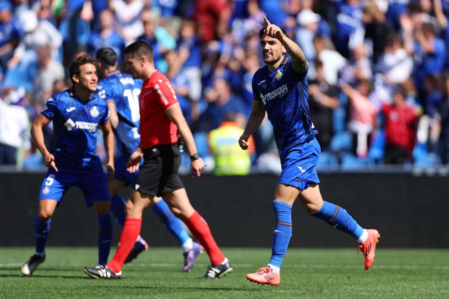 Mauro Arambarri slaví branku Getafe.