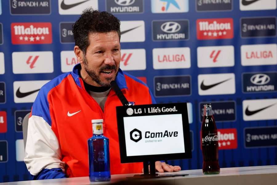 Diego Simeone na tiskové konferenci.
