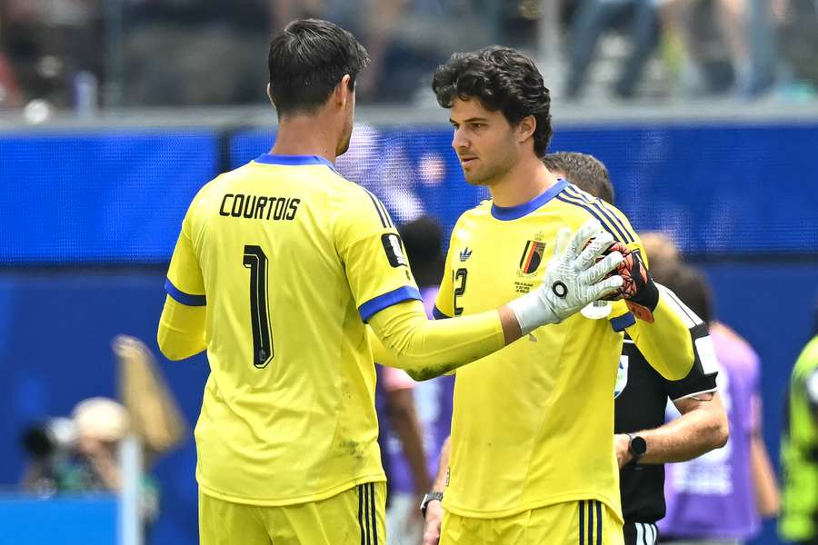 Thibault Courtois musste verletzt ausgewechselt werden. Thibault Courtois musste verletzt ausgewechselt werden.