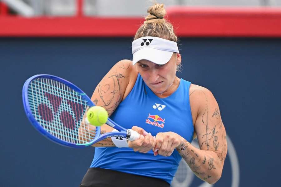 Markéta Vondroušová na tisícovce v Montrealu postupuje. Markéta Vondroušová na tisícovce v Montrealu postupuje.