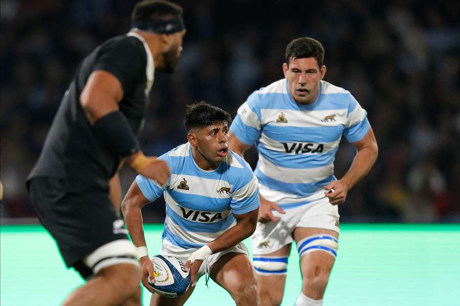 Argentina call up Cruz to replace injured Gonzalo Garcia