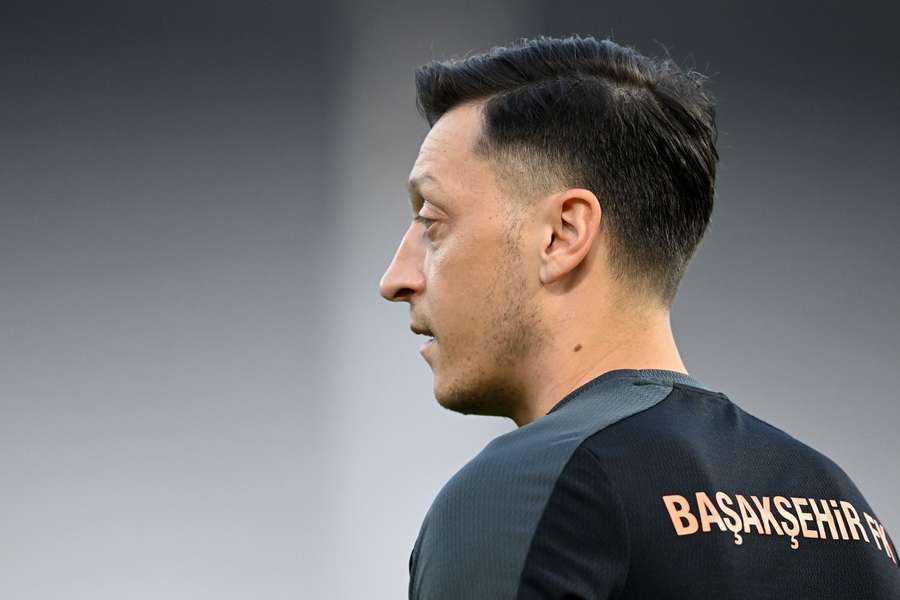 Zuletzt stand Özil bei Basaksehir unter Vertrag