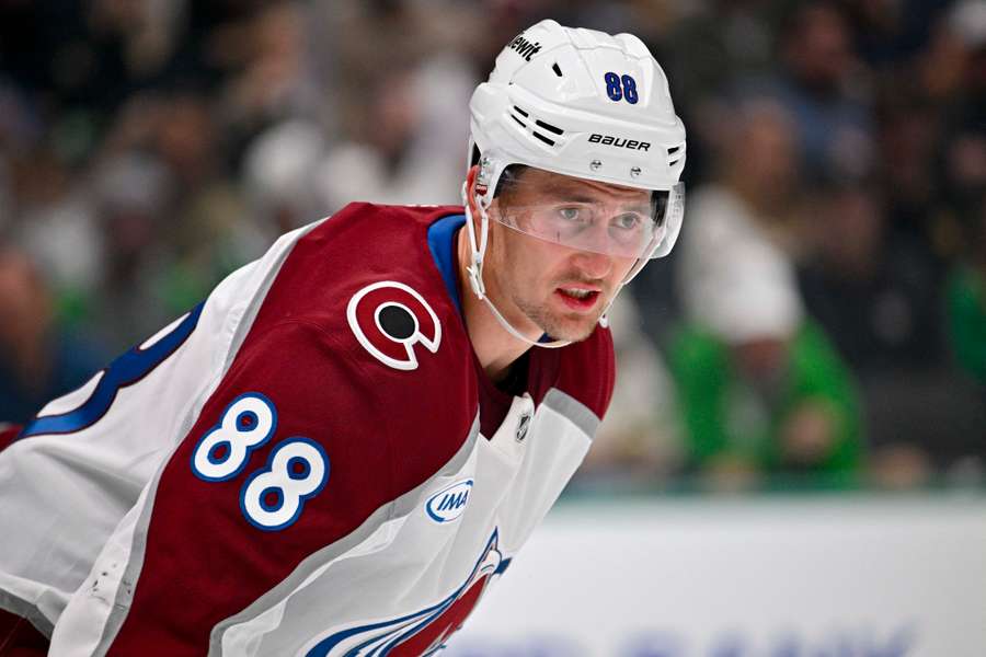 Nečas přispěl v NHL k výhře Colorada gólem a dvěma asistencemi. Nečas přispěl v NHL k výhře Colorada gólem a dvěma asistencemi.