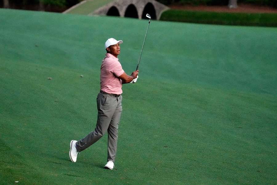 Tiger Woods tem um grande dia pela frente