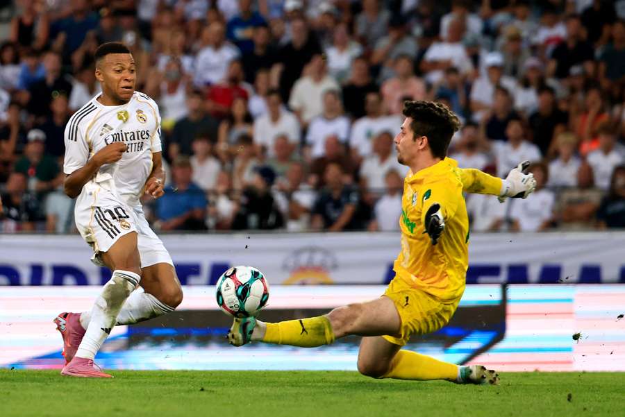 Kylian Mbappé a signé un doublé Kylian Mbappé a signé un doublé