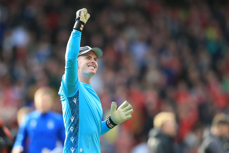 Dean Henderson starred as Nottingham Forest beat Liverpool