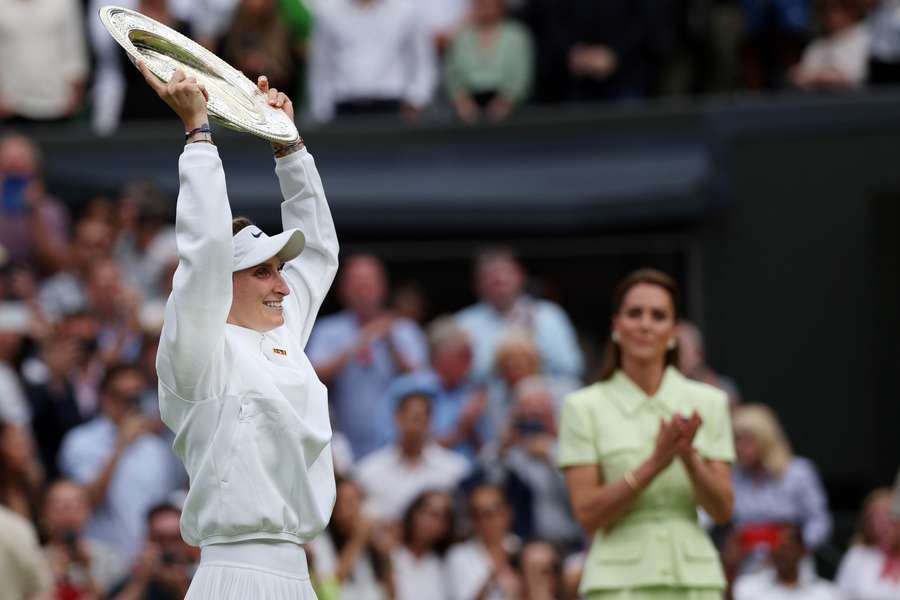Vondrousova ist die Siegerin in Wimbledon.