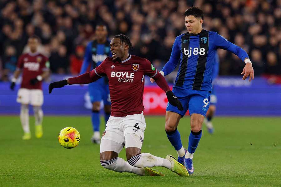 West Ham keeper Hermansen 'amazed' by Disasi impact West Ham keeper Hermansen 'amazed' by Disasi impact