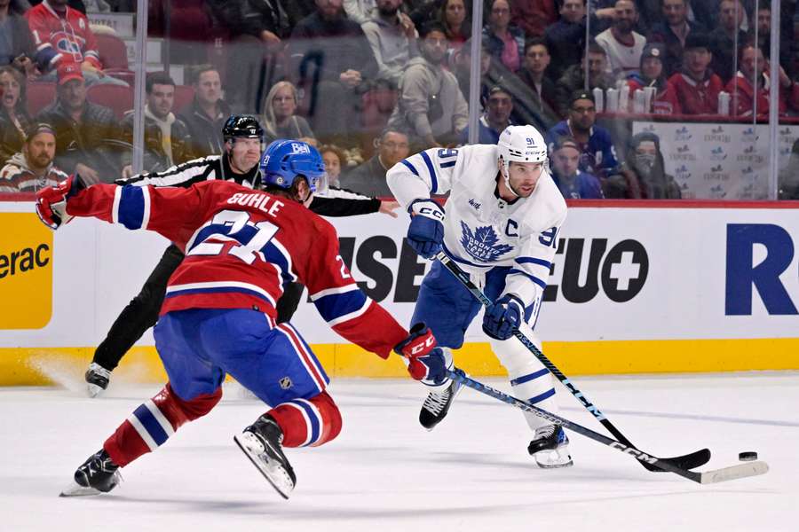 Toronto Maple Leafs e Montréal Canadiens giocano il grande derby canadese