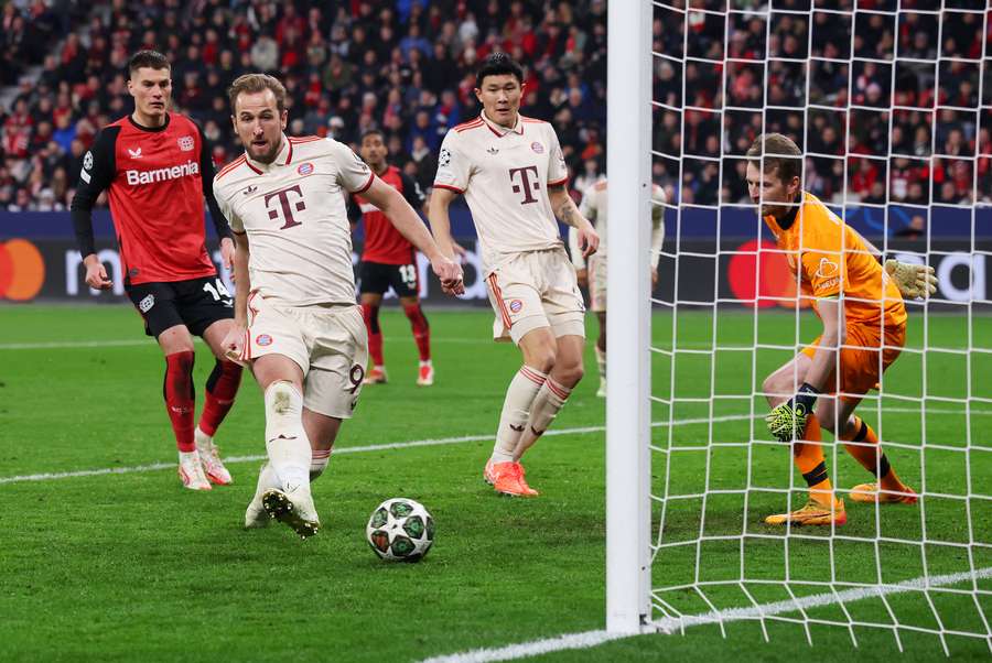 Harry Kane taps in Bayern Munich's opener