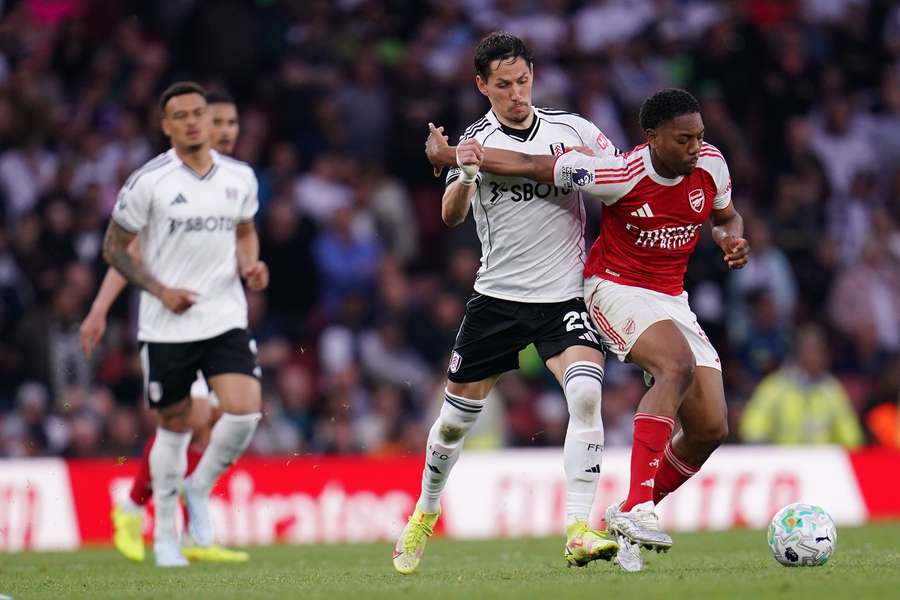 Arteta admits risk over delayed Lewis-Skelly midfield role