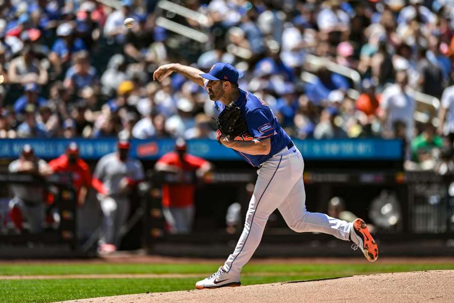 New York Mets starting pitcher Justin Verlander pitches during the first inning against the Washington Nationals