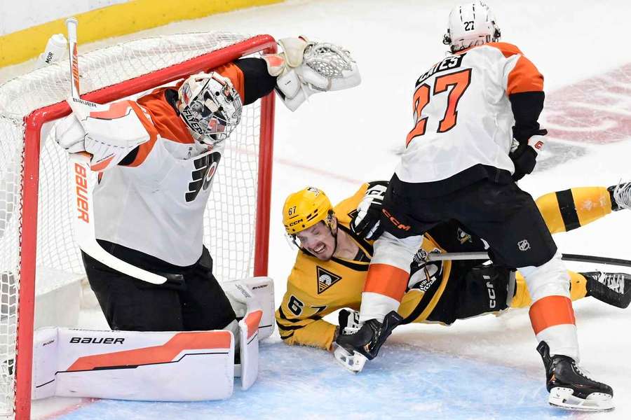 Vladař dostal v play off další nešťastný gól.