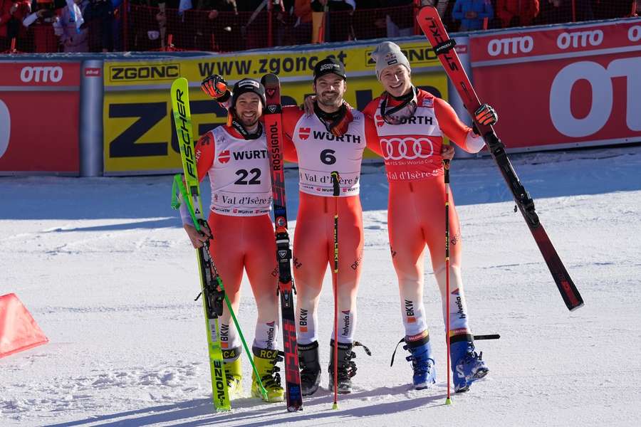 Schweizer Dreifachsieg im Riesentorlauf von Val d'Isere