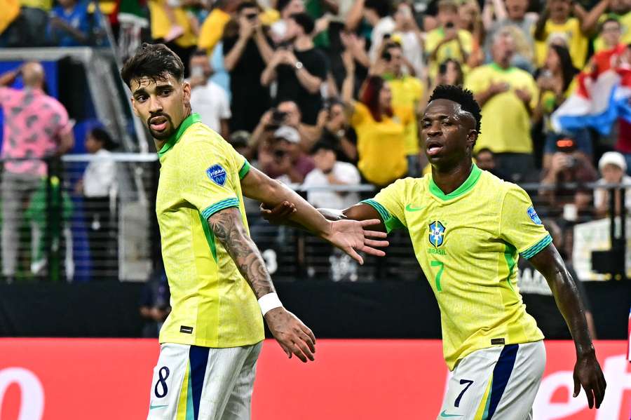 Lucas Paquetá y Vinicius, durante un partido con Brasil