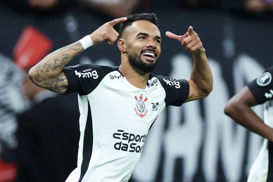Raniele marcou o primeiro gol do Corinthians Raniele marcou o primeiro gol do Corinthians