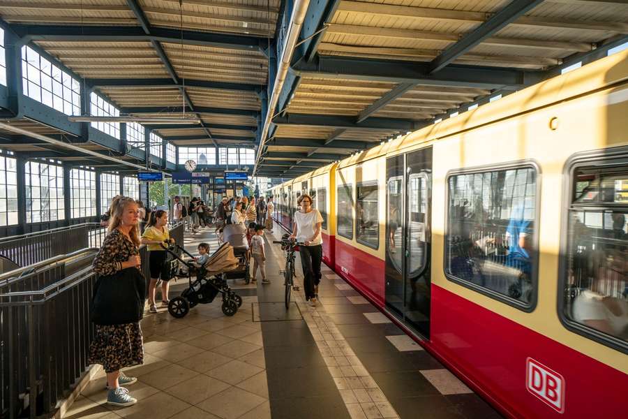 Veel voetbalfans zullen Duitsland in 2024 doorkruisen met de Deutsche Bahn