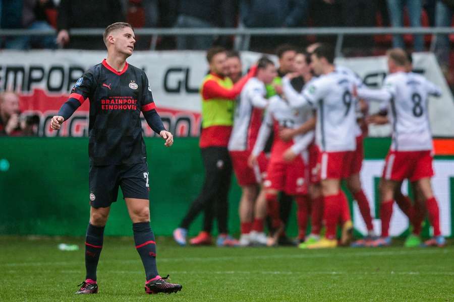 Joey Veerman baalt nadat Utrecht de 1-0 heeft gescoord