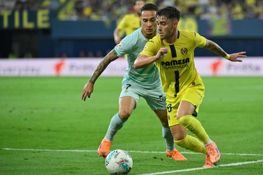 Moleiro ante Antony, en el partido de ida