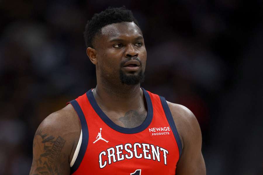 Zion Williamson on the court against the Denver Nuggets (February 2025)