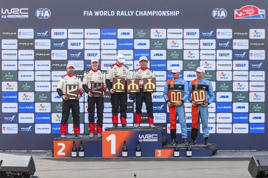 Takamoto Katsuta no lugar mais alto do pódio