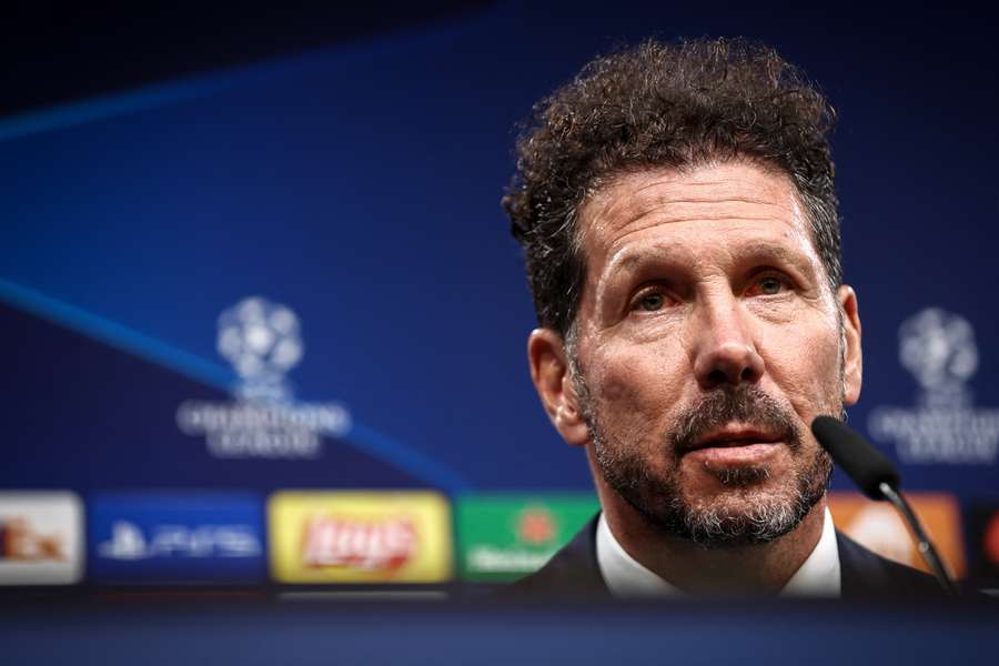 Atlético-coach Diego Simeone tijdens de persconferentie op maandagavond