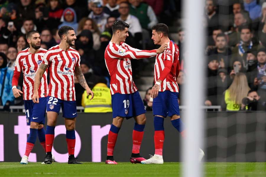 El Atlético festeja el gol de José María Giménez en el Bernabéu