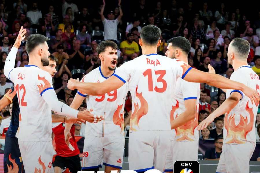 România învinge Franța și merge în optimile de finală la Campionatul European România învinge Franța și merge în optimile de finală la Campionatul European