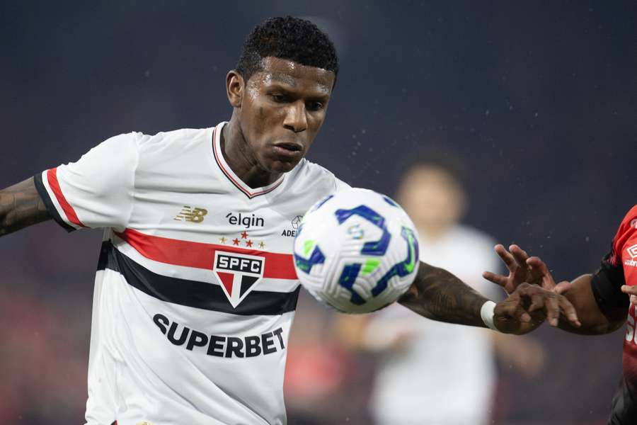 Arboleda deve virar desfalque no São Paulo