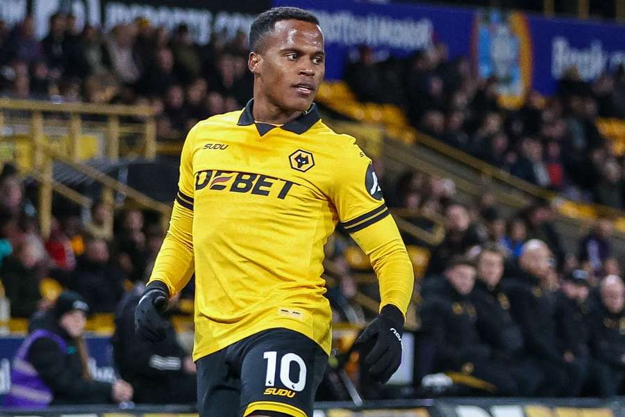 Wolves tomam decisão sobre venda de Arias