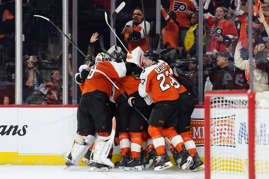 Flyers awansowali do drugiej rundy po pokonaniu Penguins