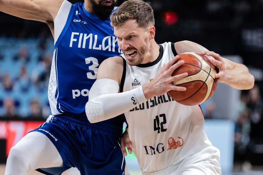 Andreas Obst está ausente da equipa da Alemanha