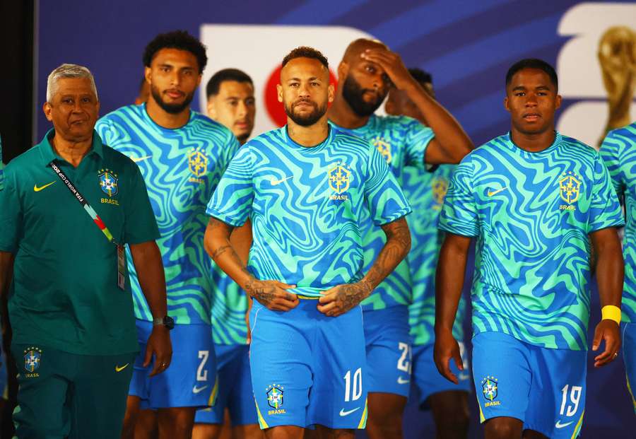 Seleção Brasileira terá dupla batalha nas oitavas de final Seleção Brasileira terá dupla batalha nas oitavas de final