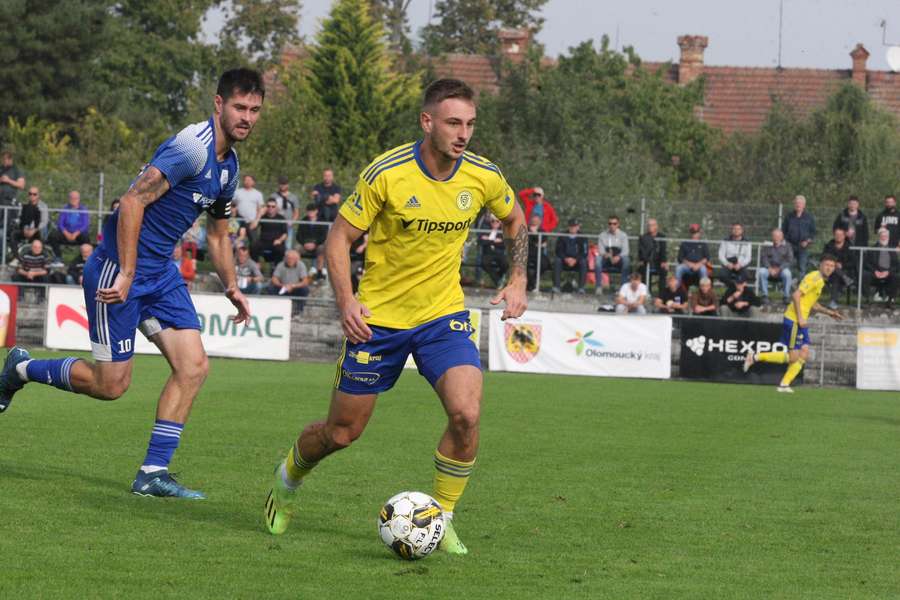 Zlín musel v Uničově otáčet, ze třetího kola MOL Cupu ale nakonec proklouzl po výhře 2:1.