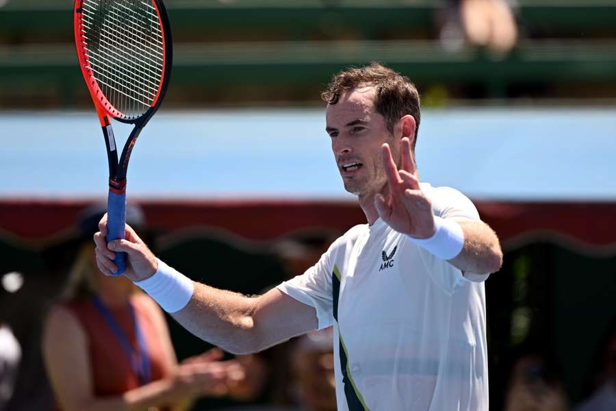 Murray faces power hitter Matteo Berrettini in his opening match