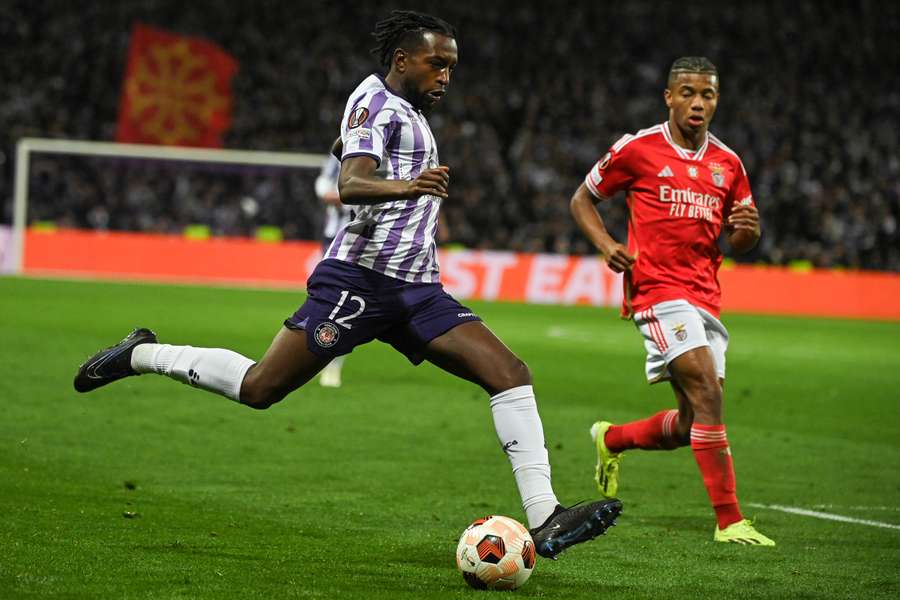 Warren Kamanzi lors de Toulouse-Benfica en Ligue Europa