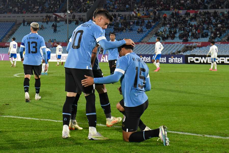 Uruguay celebra una victoria relativamente sencilla