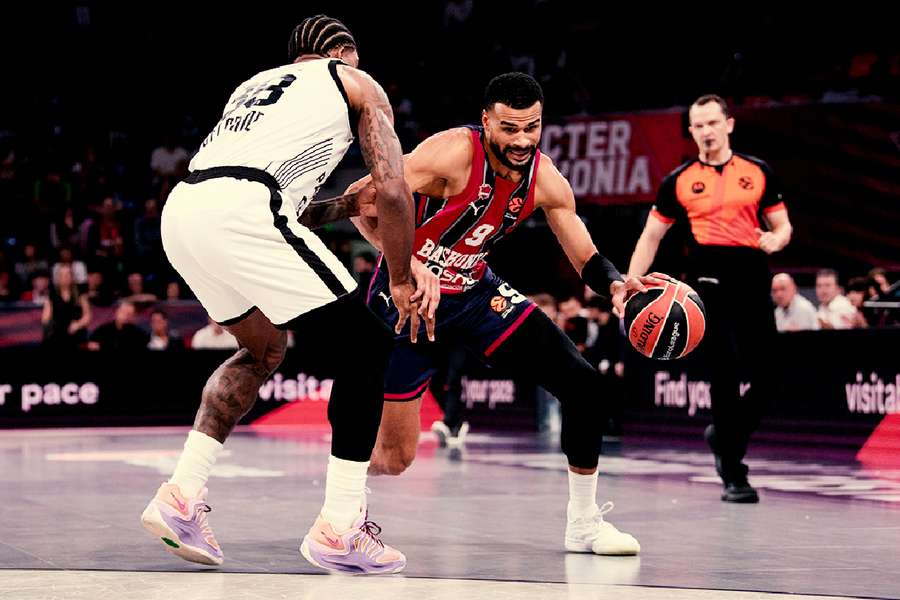 Luwawu-Cabarrot, del Baskonia, con la pelota