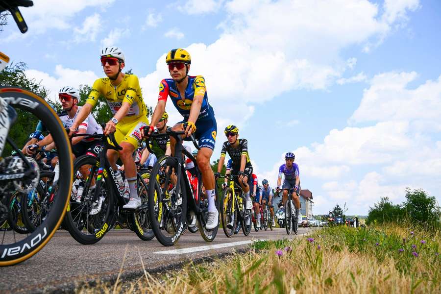 Treziți în plină noapte pentru un control antidoping surpriză! Pogacar şi Vingegaard fac dezvăluiri Treziți în plină noapte pentru un control antidoping surpriză! Pogacar şi Vingegaard fac dezvăluiri