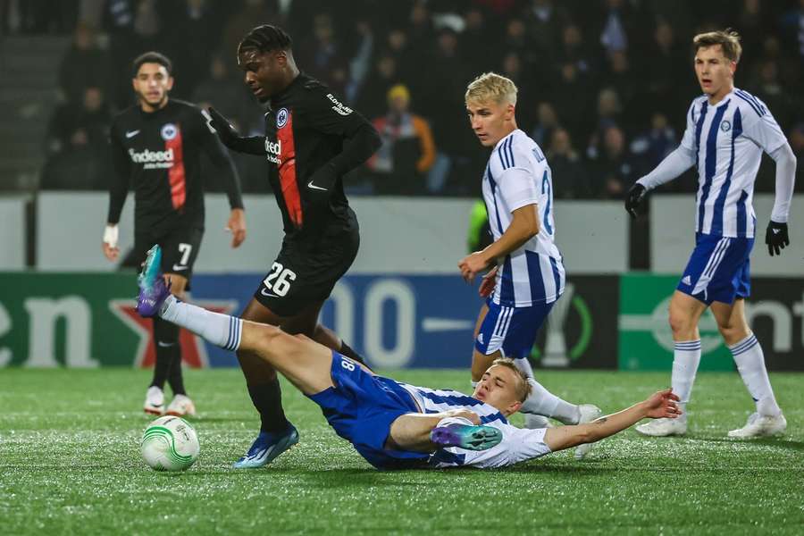 Sieg trotz finnischer Kälte: Eintracht Frankfurt überwintert in Europa