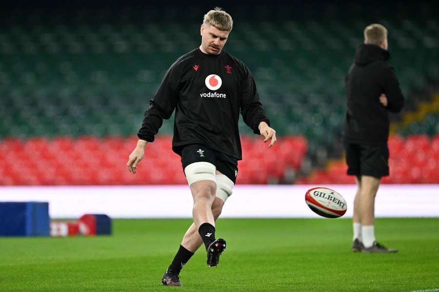 Wales' Aaron Wainwright