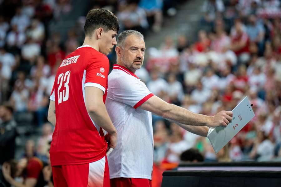 Jordan Zaleszczyk i trener Nikola Grbic podczas meczu Polska–Niemcy w Gliwicach w Silesia Cup