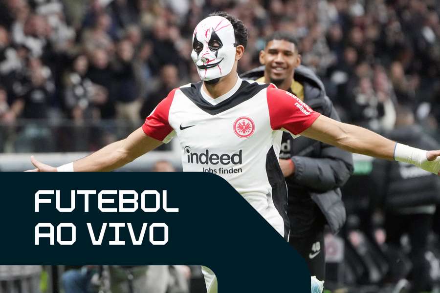 Marmoush marcou em Frankfurt x Monchengladbach e comemorou no espírito do Halloween