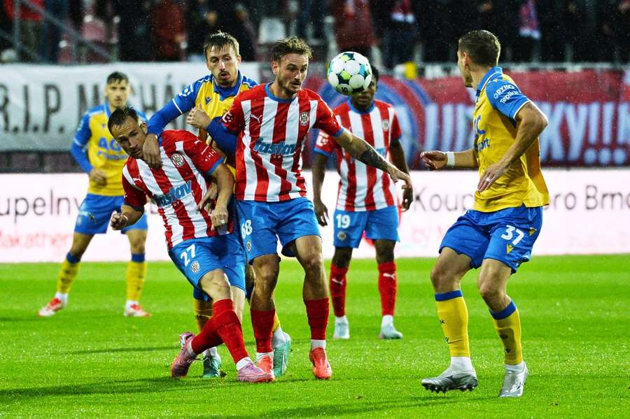 Zbrojovka Brno vyřadila z MOL Cupu Teplice.