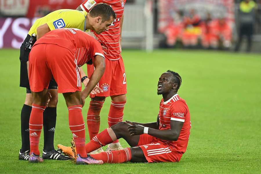 VM-chok for Senegal! Sadio Mané udgår med skade i Bayern Münchens storsejr